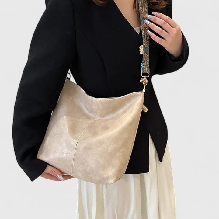 RUINA | BAG WITH LARGE CAPACITY