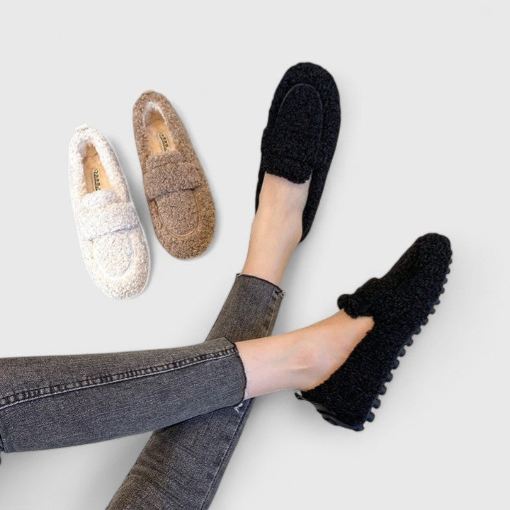 DARCY | ELEGANTLY DESIGNED WARM SLIPPERS