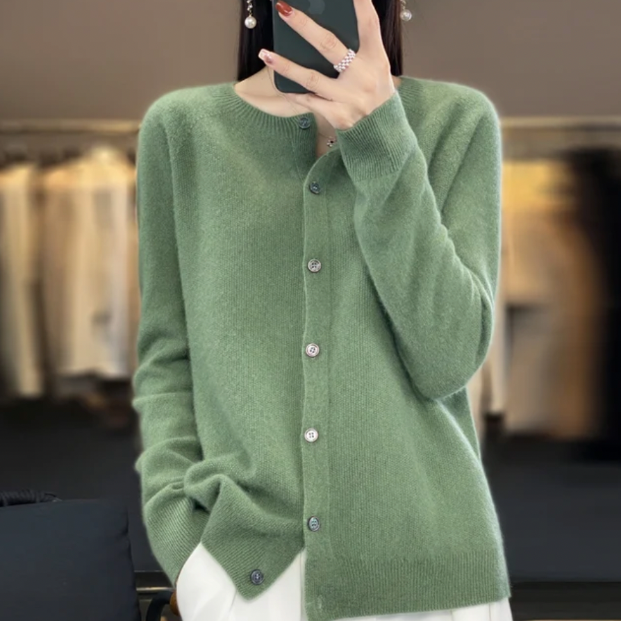 ANNIKA | ELEGANT COZY SWEATER
