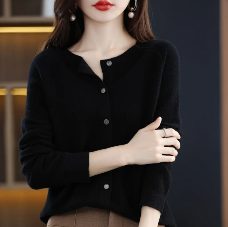 ANNIKA | ELEGANT COZY SWEATER