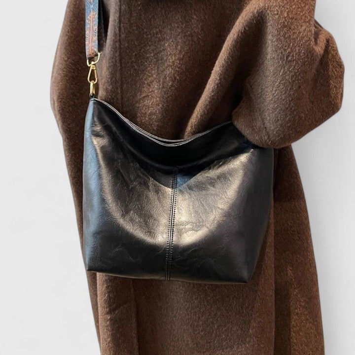 RUINA | BAG WITH LARGE CAPACITY